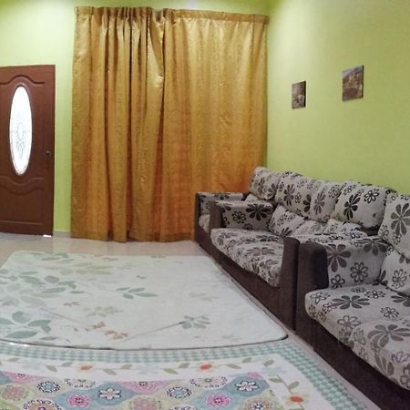 Assyifa Homestay Дунгун Экстерьер фото