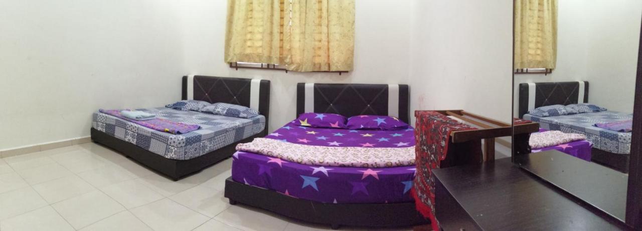 Assyifa Homestay Дунгун Экстерьер фото